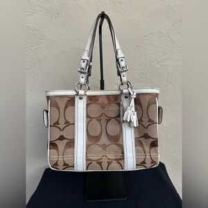 ⚪️GUC Vintage Coach Gallery Signature Jacquard Satchel Tote handbag⚪️